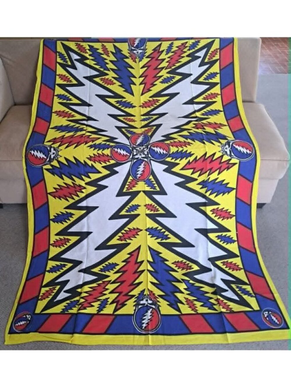 New Yellow Lightning Bolt Grateful Dead Wall Decor Gift Tapestry 86x54 NIP Skull